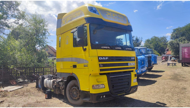 DAF XF 105.410 Tractor Lowdeck - MEGA - Vilcējs: foto 1 DAF XF 105.410 Tractor Lowdeck - MEGA - Vilcējs: foto 1
