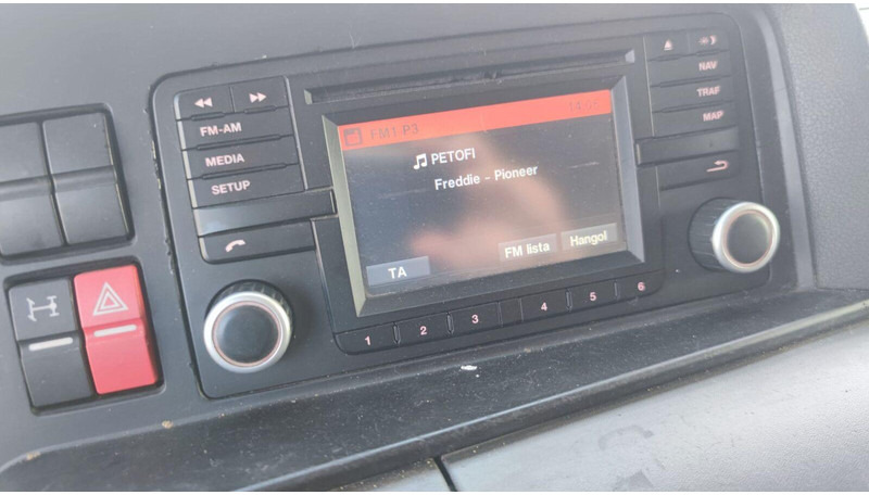 MAN TGX 18.265 Lowdeck - MEGA - Vilcējs: foto 4 MAN TGX 18.265 Lowdeck - MEGA - Vilcējs: foto 4