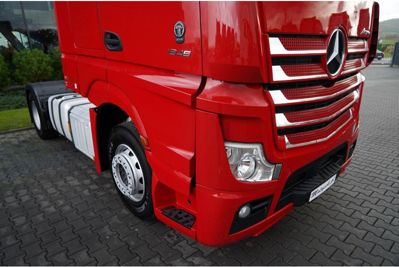 Vilcējs Mercedes-Benz Actros 1845: foto 10 Vilcējs Mercedes-Benz Actros 1845: foto 10