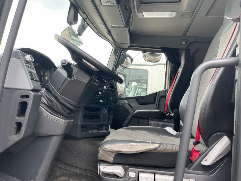 Renault T-460 euro6 BIG-ADR!!! - Vilcējs: foto 3 Renault T-460 euro6 BIG-ADR!!! - Vilcējs: foto 3