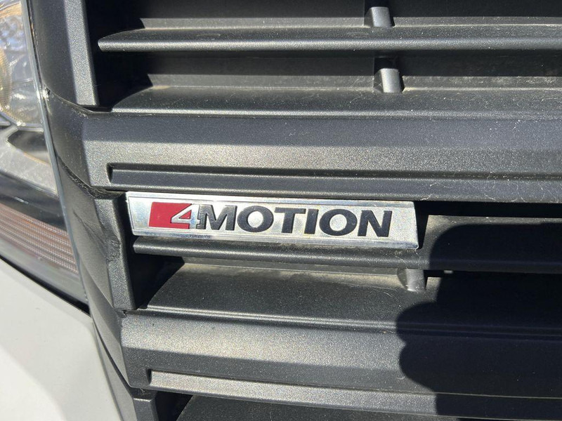 Furgons ar slēgtā virsbūve Volkswagen Crafter Van: foto 10