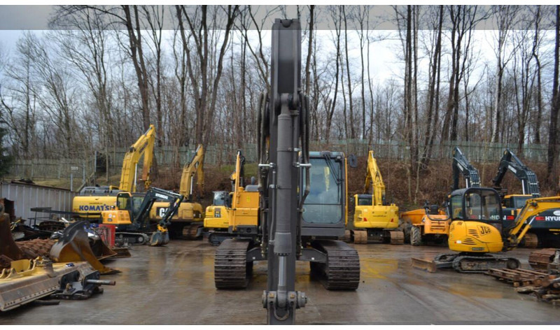 Volvo EC200 - Kāpurķēžu ekskavators: foto 5 Volvo EC200 - Kāpurķēžu ekskavators: foto 5