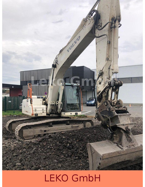 Volvo EC220DL - Kāpurķēžu ekskavators: foto 4 Volvo EC220DL - Kāpurķēžu ekskavators: foto 4