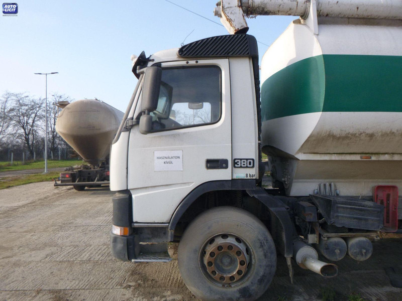 Volvo FM 12.380. - Autocisterna: foto 2 Volvo FM 12.380. - Autocisterna: foto 2