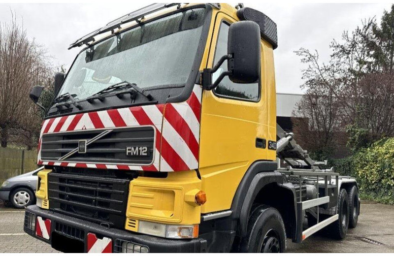 Volvo FM12 6x6 Hook lift - Pacēlājs ar āķi: foto 4 Volvo FM12 6x6 Hook lift - Pacēlājs ar āķi: foto 4