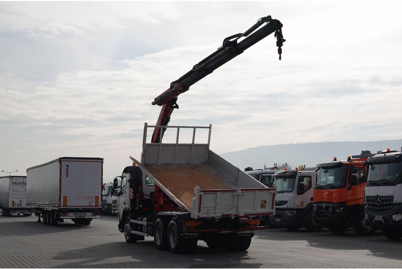 Volvo FMX 370 / 6X4 / WYWROTKA + HDS FASSI F165XP / MAX UDŹWIG 5200KG - Kravas automašīna pašizgāzējs: foto 3 Volvo FMX 370 / 6X4 / WYWROTKA + HDS FASSI F165XP / MAX UDŹWIG 5200KG - Kravas automašīna pašizgāzējs: foto 3