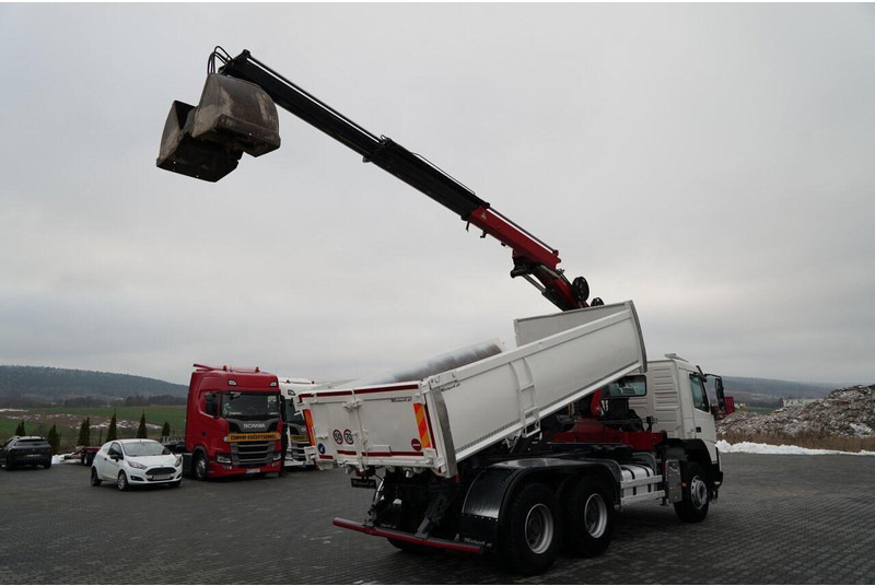 Volvo FMX 380 / 6x4 / WYWROTKA + HDS HMF 1820 K2 / HYDROBURTA / STEROW - Kravas automašīna pašizgāzējs, Kravas auto ar manipulatoru: foto 4 Volvo FMX 380 / 6x4 / WYWROTKA + HDS HMF 1820 K2 / HYDROBURTA / STEROW - Kravas automašīna pašizgāzējs, Kravas auto ar manipulatoru: foto 4