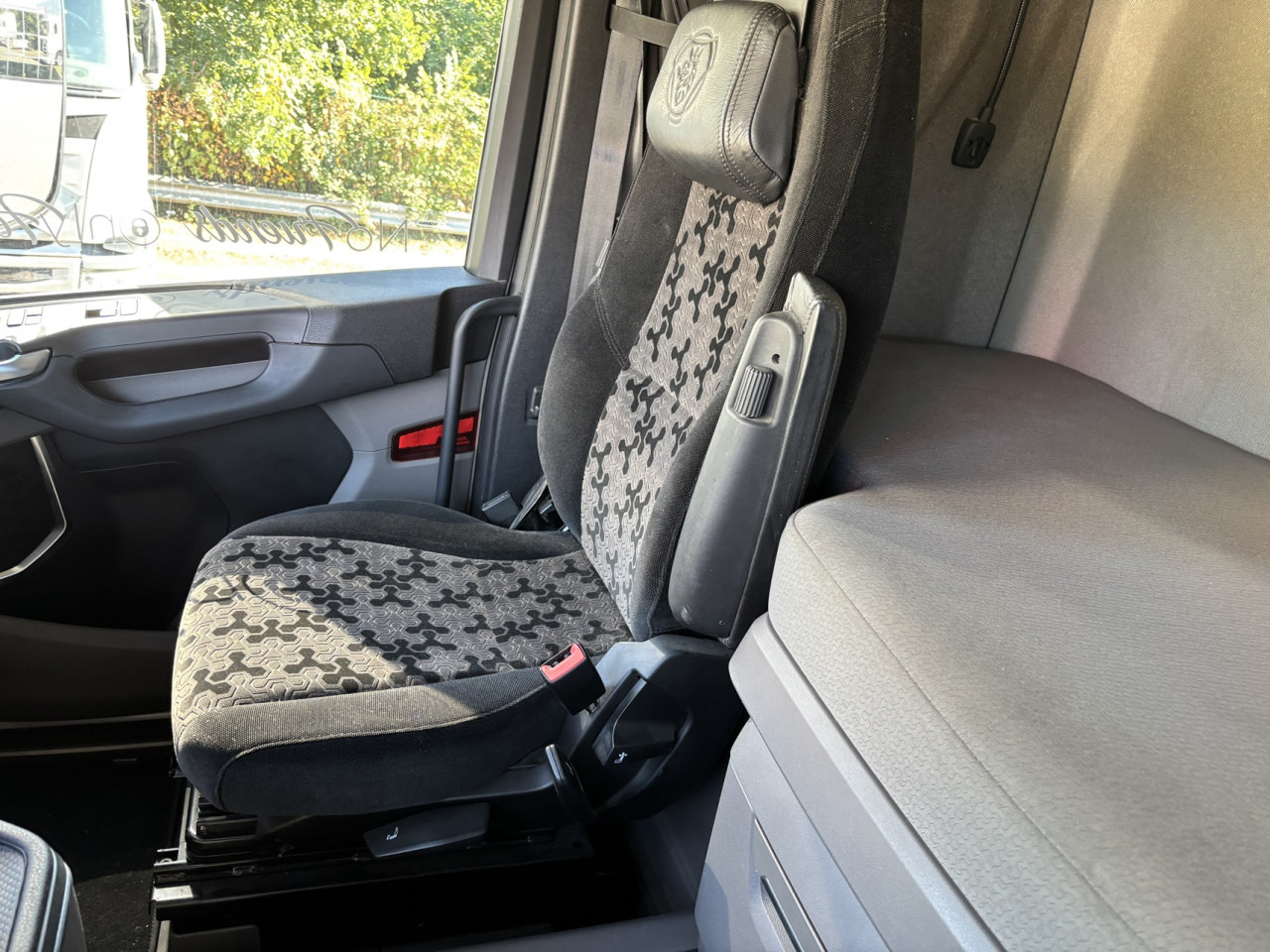 Vilcējs SCANIA R 450 A4x2NB: foto 6 Vilcējs SCANIA R 450 A4x2NB: foto 6