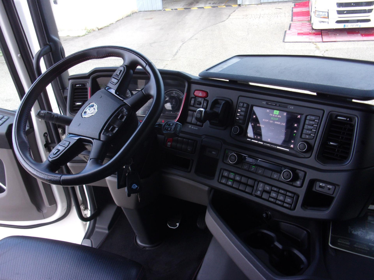 SCANIA S 770 A4x2NB - Vilcējs: foto 4 SCANIA S 770 A4x2NB - Vilcējs: foto 4