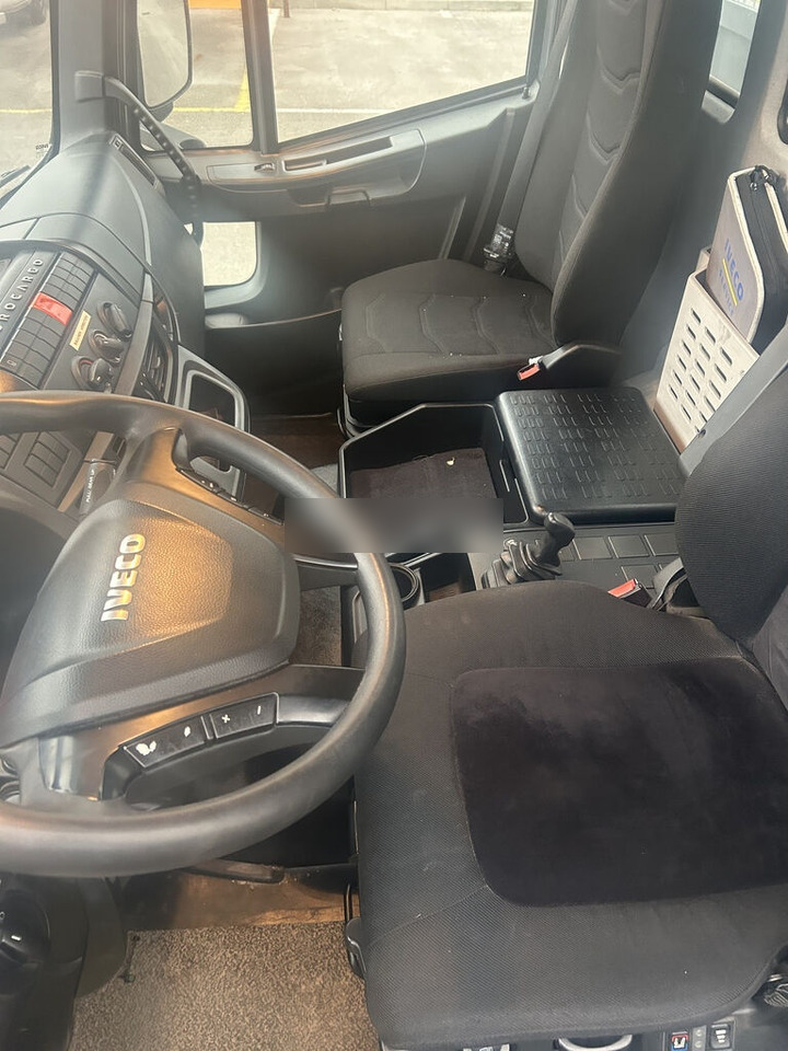 IVECO EuroCargo 75-210 - Bortu kravas automašīna/ Platforma, Kravas auto ar manipulatoru: foto 3 IVECO EuroCargo 75-210 - Bortu kravas automašīna/ Platforma, Kravas auto ar manipulatoru: foto 3