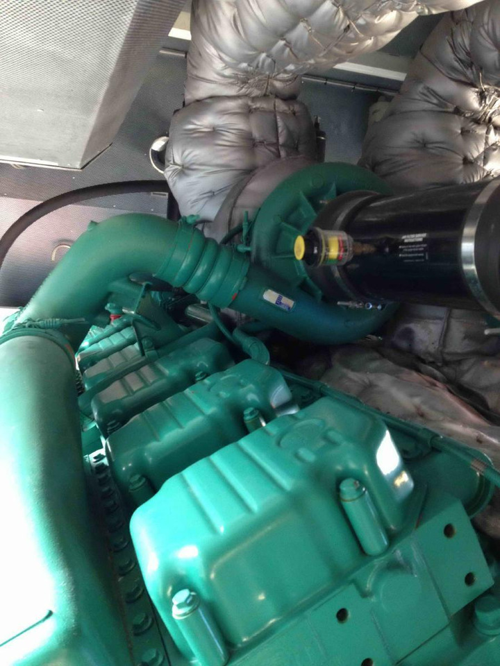Elektroģenerators Cummins Generator 1250 KVA QSK45-G4 Engine Super silent Silent: foto 8