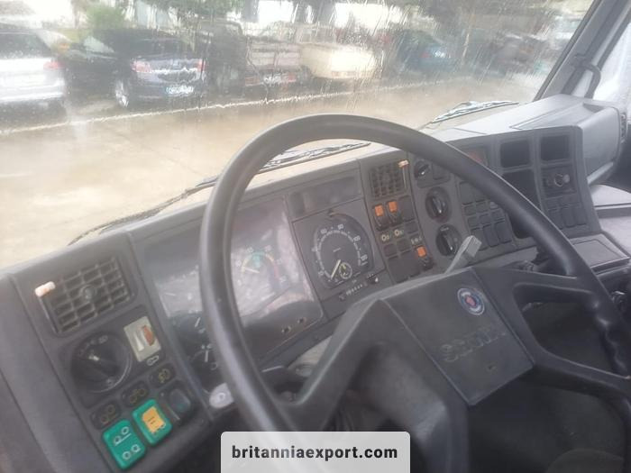 Bortu kravas automašīna/ Platforma SCANIA P 93 M 280 | 6X2 | On springs suspension |: foto 10