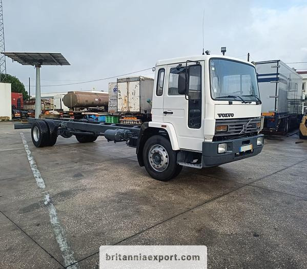 VOLVO FL6 19 | Intercooler | On springs | On 10 studs - Šasija kravas automašīna: foto 1 VOLVO FL6 19 | Intercooler | On springs | On 10 studs - Šasija kravas automašīna: foto 1