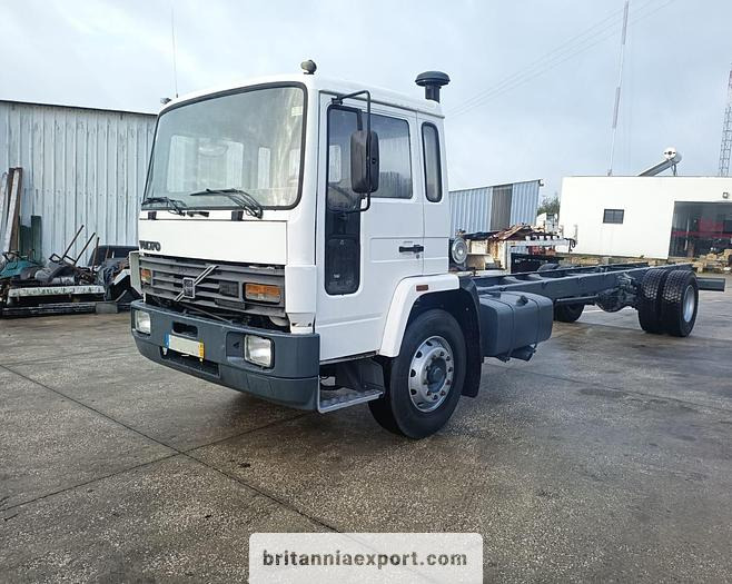 VOLVO FL6 19 | Intercooler | On springs | On 10 studs - Šasija kravas automašīna: foto 2 VOLVO FL6 19 | Intercooler | On springs | On 10 studs - Šasija kravas automašīna: foto 2