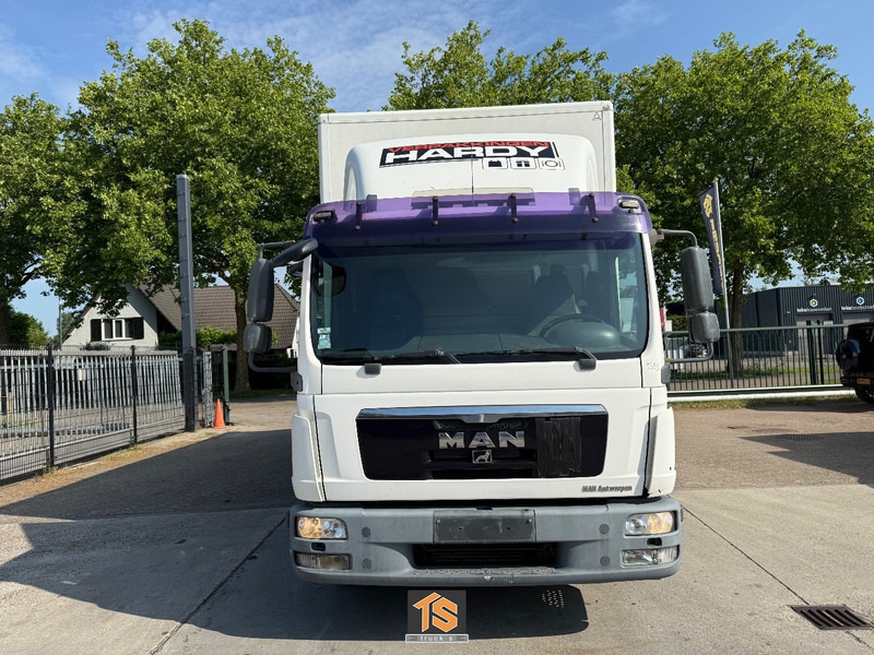 MAN TGL 12.210 EURO 5 - AUTOMATIC - LADEBORDWAND - BELGIUM TRUCK - TOP! - Kravas automašīna ar slēgto virsbūvi: foto 2 MAN TGL 12.210 EURO 5 - AUTOMATIC - LADEBORDWAND - BELGIUM TRUCK - TOP! - Kravas automašīna ar slēgto virsbūvi: foto 2