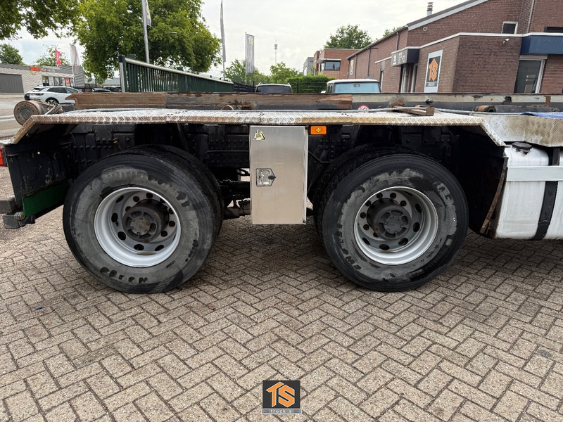 Volvo FH 460 8X4R CONTAINER - BIG AXLE - NL TOP TRUCK - TUV 1/26 - Konteineru vedējs/ Kravas automašīna ar noņemamā virsbūve: foto 4 Volvo FH 460 8X4R CONTAINER - BIG AXLE - NL TOP TRUCK - TUV 1/26 - Konteineru vedējs/ Kravas automašīna ar noņemamā virsbūve: foto 4