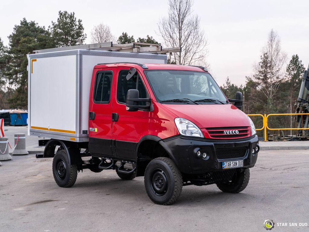 Iveco DAILLY 4x4 CAMPER EXPEDITION DOKA - Furgons ar slēgtā virsbūve, Kravas-pasažieru furgons: foto 2 Iveco DAILLY 4x4 CAMPER EXPEDITION DOKA - Furgons ar slēgtā virsbūve, Kravas-pasažieru furgons: foto 2