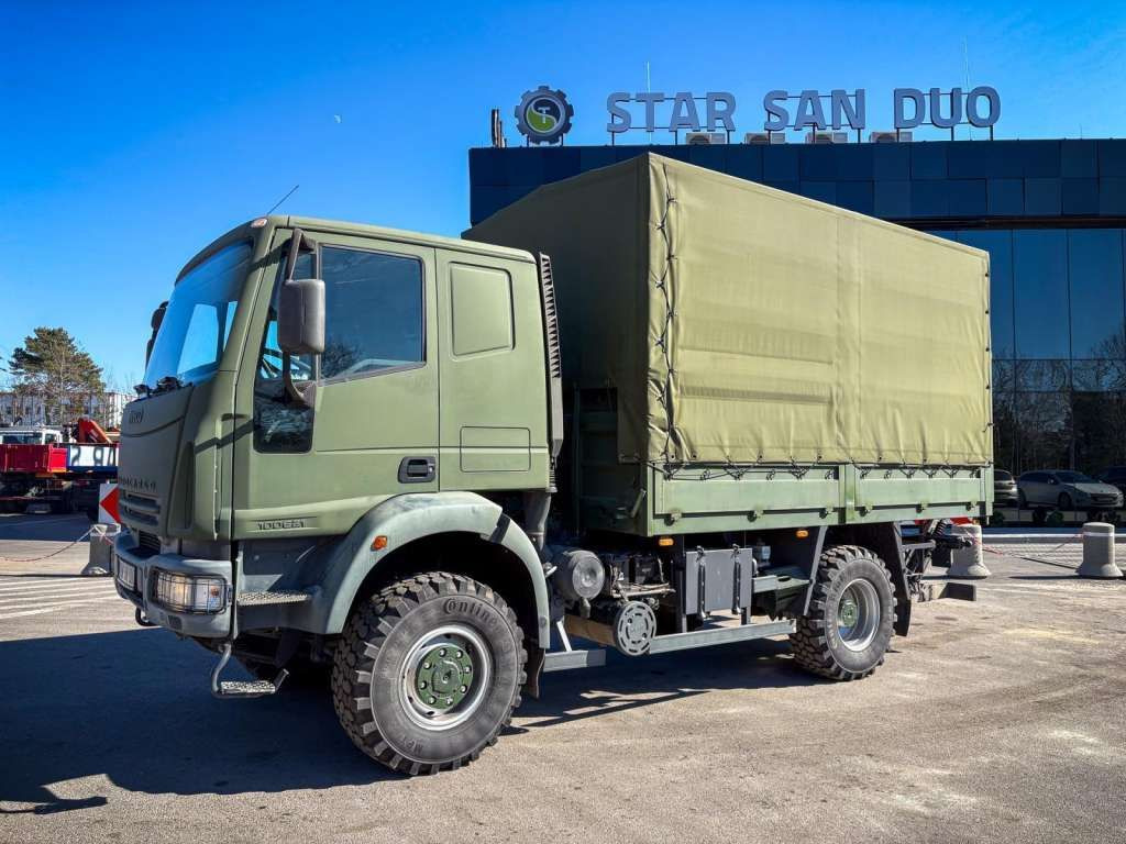 Iveco  EUROCARGO 4x4 Offroad Camper Winde - Kravas automašīna ar tentu: foto 3 Iveco  EUROCARGO 4x4 Offroad Camper Winde - Kravas automašīna ar tentu: foto 3