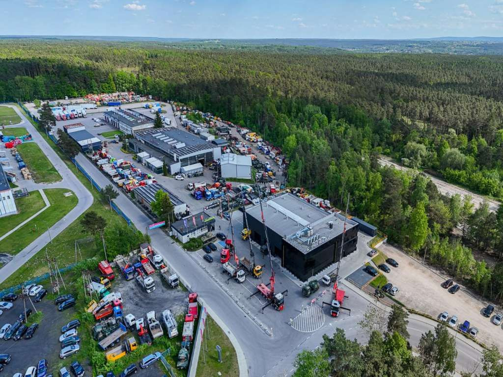 Kravas auto ar manipulatoru Iveco   Eurocargo 4x4 HMF 202 Euro 6 mileage: 76,000 k: foto 13