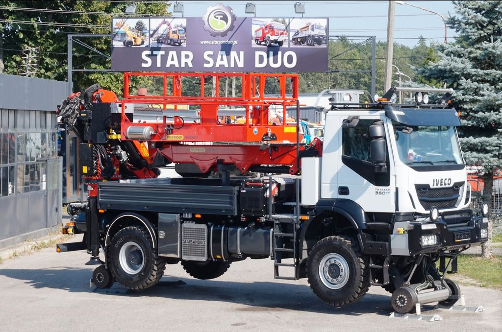 Iveco TRAKER 4x4 RAIL ROAD PALFINGER SCHIENEN TWO WAY - Autopacēlājs: foto 2 Iveco TRAKER 4x4 RAIL ROAD PALFINGER SCHIENEN TWO WAY - Autopacēlājs: foto 2