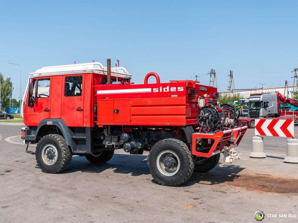 MAN LE220B 4x4 E Fire Truck Feuerwehr - Kravas automašīna: foto 4 MAN LE220B 4x4 E Fire Truck Feuerwehr - Kravas automašīna: foto 4