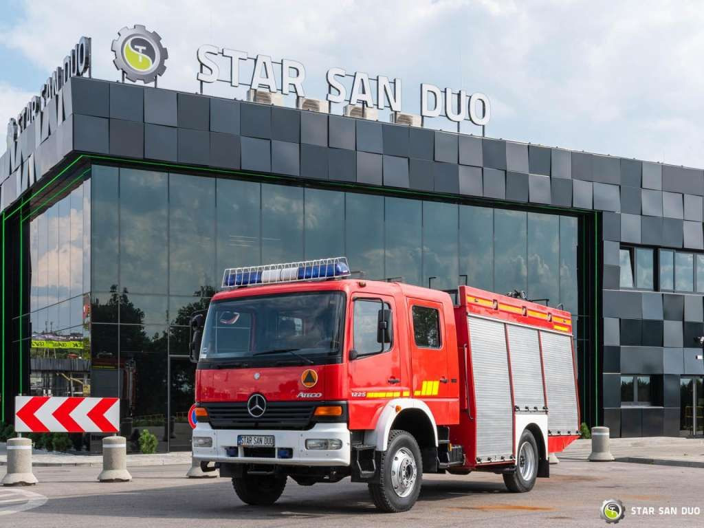 Mercedes-Benz 4x4 ATEGO 1225 CNBOP Fire Brigade - Kravas automašīna: foto 1 Mercedes-Benz 4x4 ATEGO 1225 CNBOP Fire Brigade - Kravas automašīna: foto 1