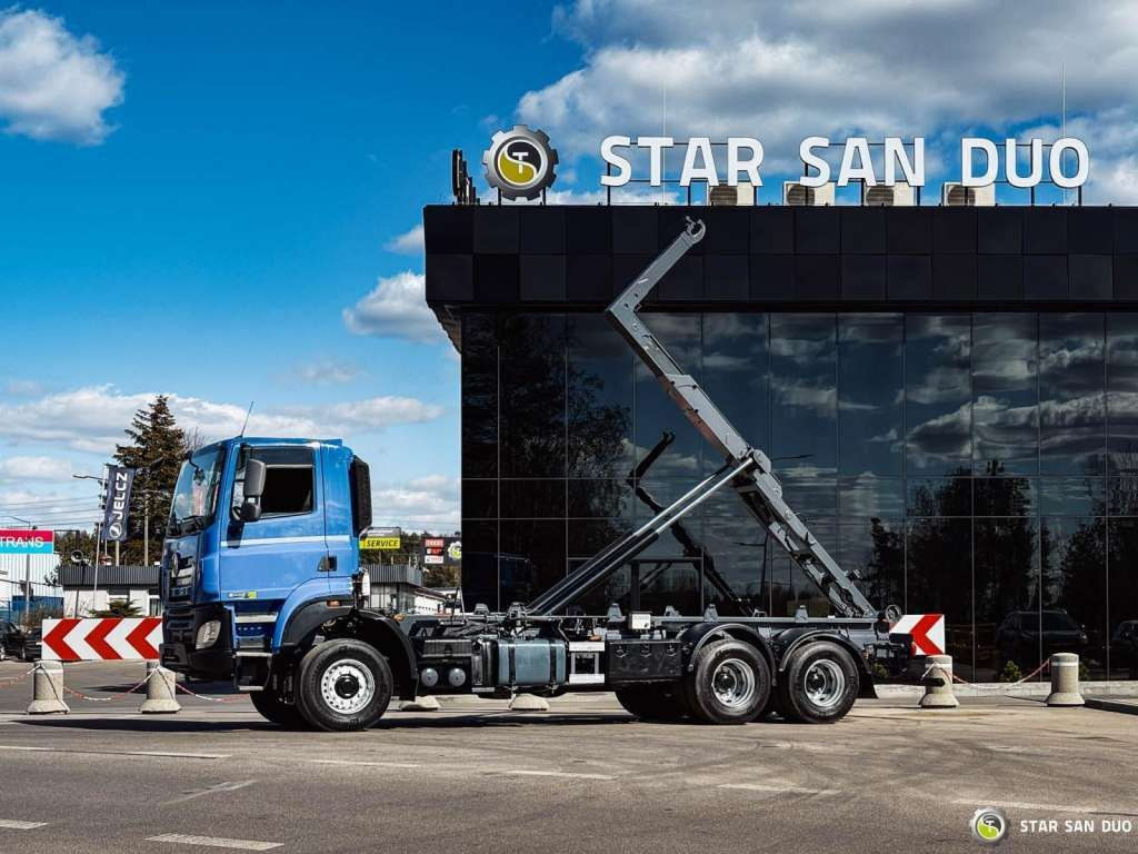 Tatra T158 PHOENIX 6x6 Euro 6 - Kravas automašīna: foto 2 Tatra T158 PHOENIX 6x6 Euro 6 - Kravas automašīna: foto 2