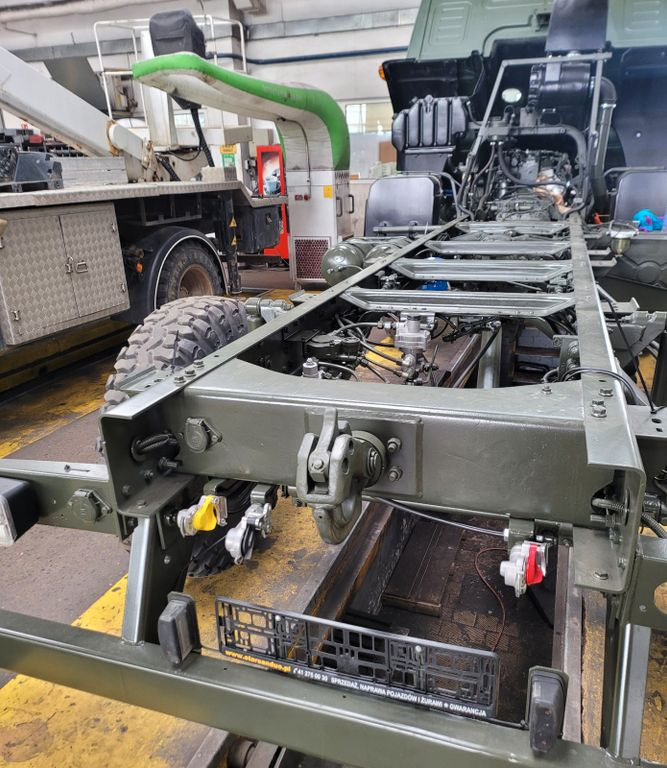 Šasija kravas automašīna MAN 4x4 OFF ROAD CAMPER CHASSIS RAILY: foto 10 Šasija kravas automašīna MAN 4x4 OFF ROAD CAMPER CHASSIS RAILY: foto 10