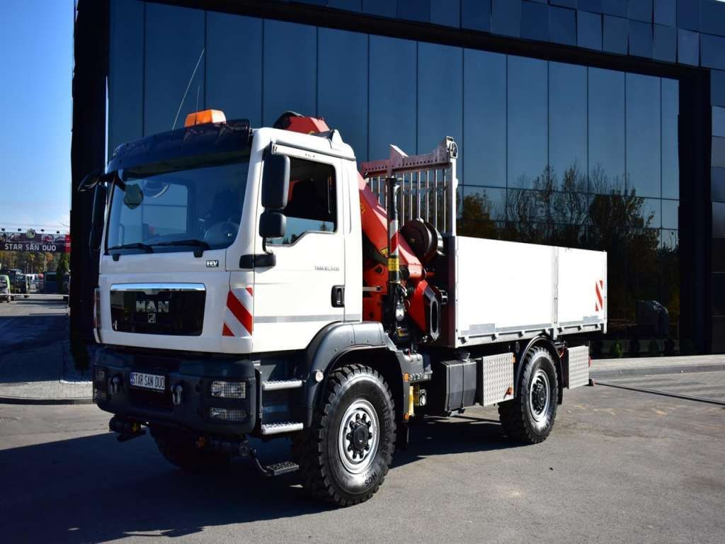 MAN TGM 18.340 4x4 PALFINGER PK 18002 CRANE WINCH MAN TGM 18.340 4x4 PALFINGER PK 18002 CRANE WINCH - Kravas auto ar manipulatoru, Bortu kravas automašīna/ Platforma: foto 2 MAN TGM 18.340 4x4 PALFINGER PK 18002 CRANE WINCH MAN TGM 18.340 4x4 PALFINGER PK 18002 CRANE WINCH - Kravas auto ar manipulatoru, Bortu kravas automašīna/ Platforma: foto 2