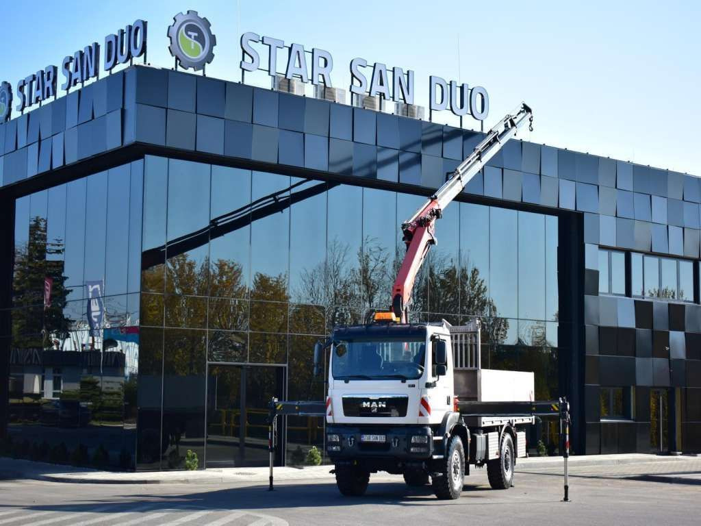 MAN TGM 18.340 4x4 PALFINGER PK 18002 CRANE WINCH MAN TGM 18.340 4x4 PALFINGER PK 18002 CRANE WINCH - Kravas auto ar manipulatoru, Bortu kravas automašīna/ Platforma: foto 4 MAN TGM 18.340 4x4 PALFINGER PK 18002 CRANE WINCH MAN TGM 18.340 4x4 PALFINGER PK 18002 CRANE WINCH - Kravas auto ar manipulatoru, Bortu kravas automašīna/ Platforma: foto 4