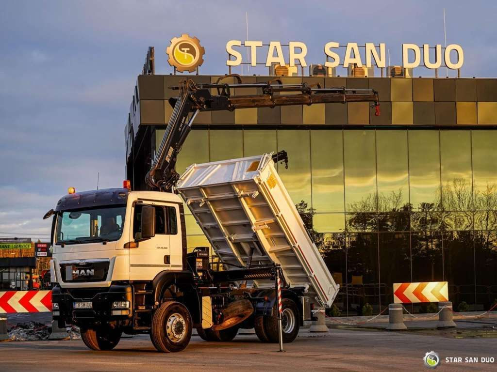 MAN TGS 18.360 4x4 HIAB 144 E-4 Crane Kipper MAN TGS 18.360 4x4 HIAB 144 E-4 Crane Kipper - Kravas automašīna pašizgāzējs: foto 4 MAN TGS 18.360 4x4 HIAB 144 E-4 Crane Kipper MAN TGS 18.360 4x4 HIAB 144 E-4 Crane Kipper - Kravas automašīna pašizgāzējs: foto 4