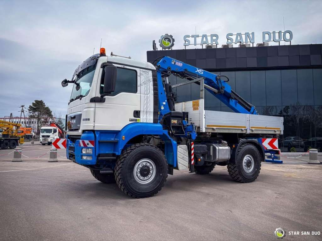 MAN TGS 18.440 4x4 HIAB 166 E-4 CRANE KRAN MAN TGS 18.440 4x4 HIAB 166 E-4 CRANE KRAN - Kravas auto ar manipulatoru, Bortu kravas automašīna/ Platforma: foto 4 MAN TGS 18.440 4x4 HIAB 166 E-4 CRANE KRAN MAN TGS 18.440 4x4 HIAB 166 E-4 CRANE KRAN - Kravas auto ar manipulatoru, Bortu kravas automašīna/ Platforma: foto 4