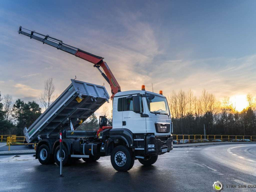 MAN TGS 26.360 6x6 PALFINGER PK 18001 EH Crane Kipe - Kravas automašīna pašizgāzējs: foto 5 MAN TGS 26.360 6x6 PALFINGER PK 18001 EH Crane Kipe - Kravas automašīna pašizgāzējs: foto 5