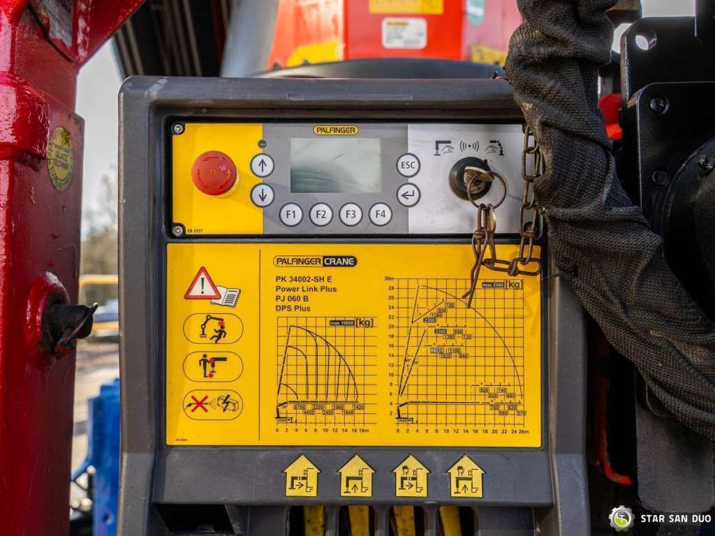 Kravas auto ar manipulatoru Mercedes-Benz ACTROS 2541 6x2 Palfinger PK 34002 Crane Winch: foto 17 Kravas auto ar manipulatoru Mercedes-Benz ACTROS 2541 6x2 Palfinger PK 34002 Crane Winch: foto 17