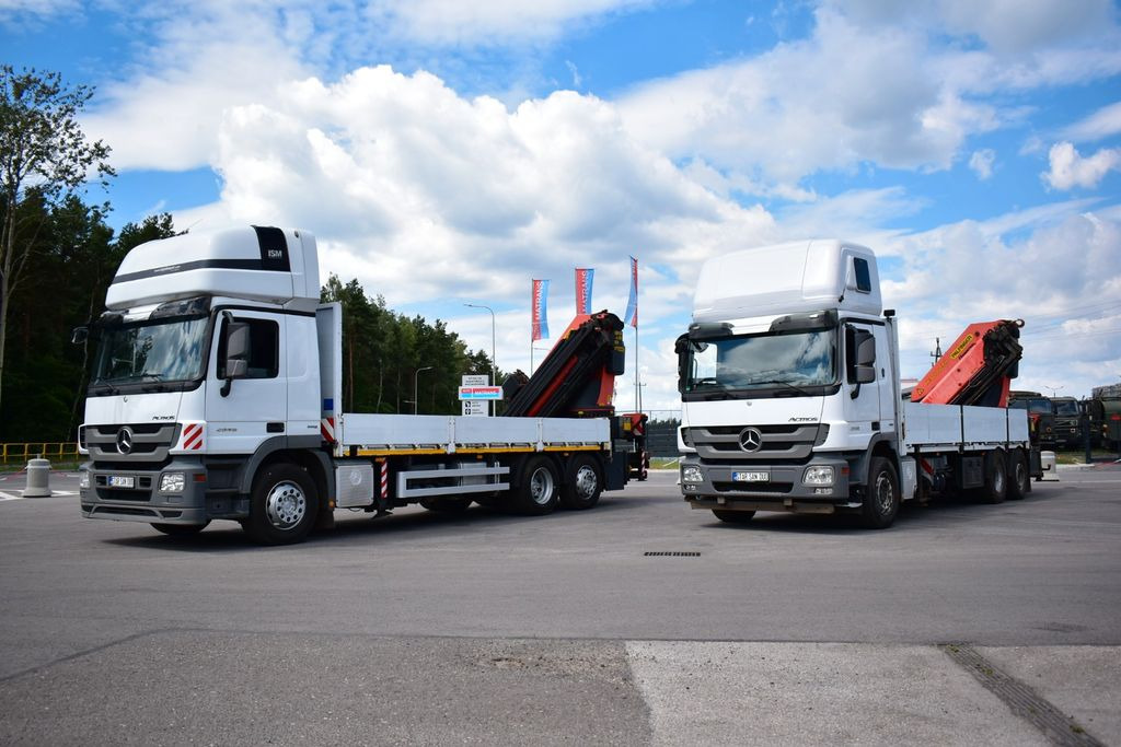Kravas auto ar manipulatoru, Bortu kravas automašīna/ Platforma Mercedes-Benz ACTROS 2546 6x2 Palfinger PK 50002 EURO 5 Cran .: foto 11