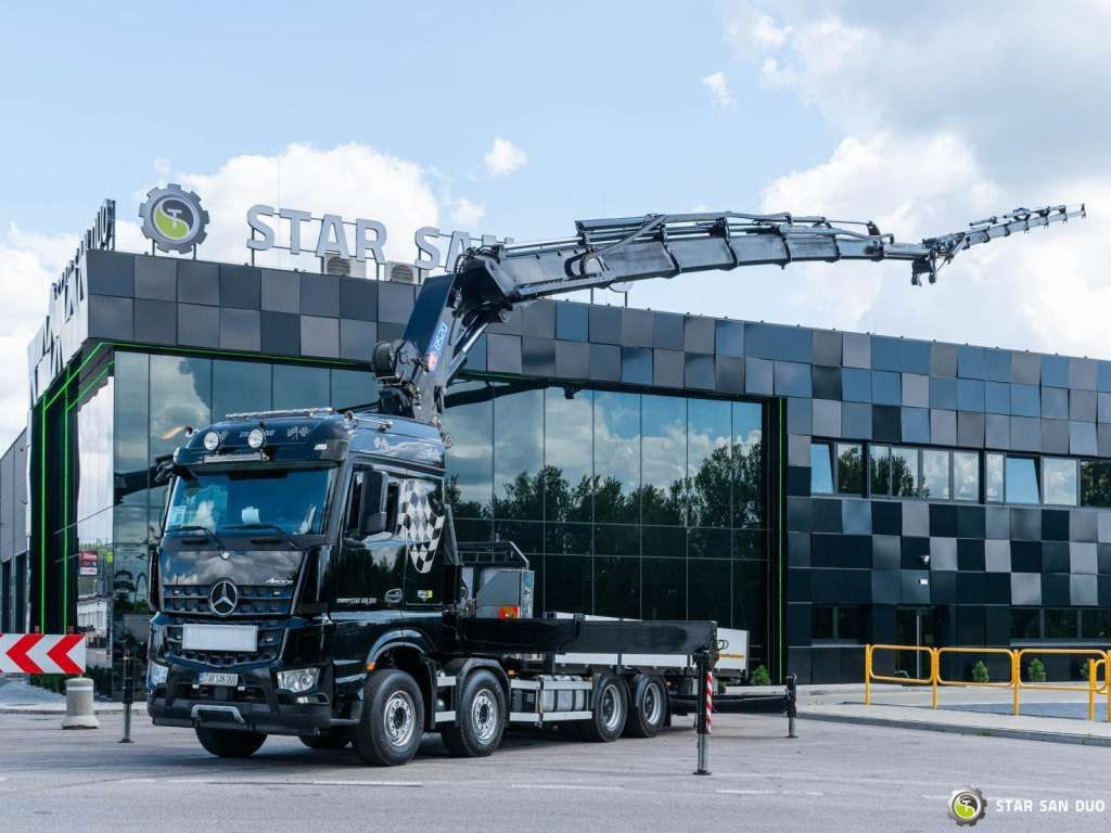 Mercedes-Benz AROCS 3251 8x4 HMF 8520 Fly Jib Winch - Kravas auto ar manipulatoru: foto 3 Mercedes-Benz AROCS 3251 8x4 HMF 8520 Fly Jib Winch - Kravas auto ar manipulatoru: foto 3