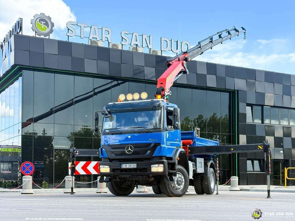 Mercedes-Benz AXOR 1833 4x4 Palfinger PK 22002 EH Crane Winch - Kravas auto ar manipulatoru: foto 1 Mercedes-Benz AXOR 1833 4x4 Palfinger PK 22002 EH Crane Winch - Kravas auto ar manipulatoru: foto 1
