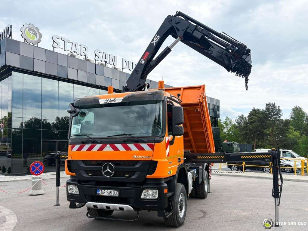 Mercedes-Benz Actros 1841 AK 4x4 Hiab 288E-7 Crane Kipper - Kravas auto ar manipulatoru: foto 4 Mercedes-Benz Actros 1841 AK 4x4 Hiab 288E-7 Crane Kipper - Kravas auto ar manipulatoru: foto 4