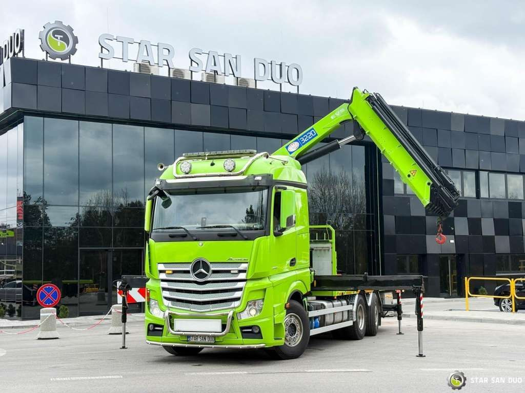 Mercedes-Benz Actros 6x2 HMF 3220 K7 Crane Mercedes-Benz Actros 6x2 HMF 3220 K7 Crane - Kravas auto ar manipulatoru, Bortu kravas automašīna/ Platforma: foto 5 Mercedes-Benz Actros 6x2 HMF 3220 K7 Crane Mercedes-Benz Actros 6x2 HMF 3220 K7 Crane - Kravas auto ar manipulatoru, Bortu kravas automašīna/ Platforma: foto 5