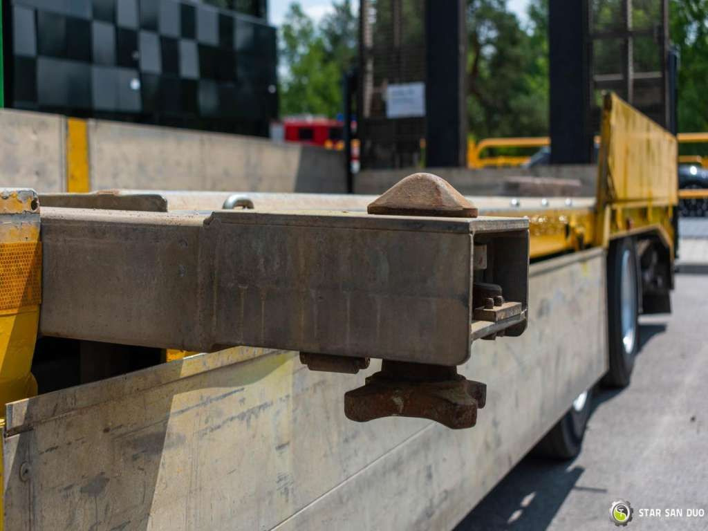 Jaunā Piekabe zema profila platforma Müller-Mitteltal TAL ETUE-TA Hydraulic Ramps: foto 16
