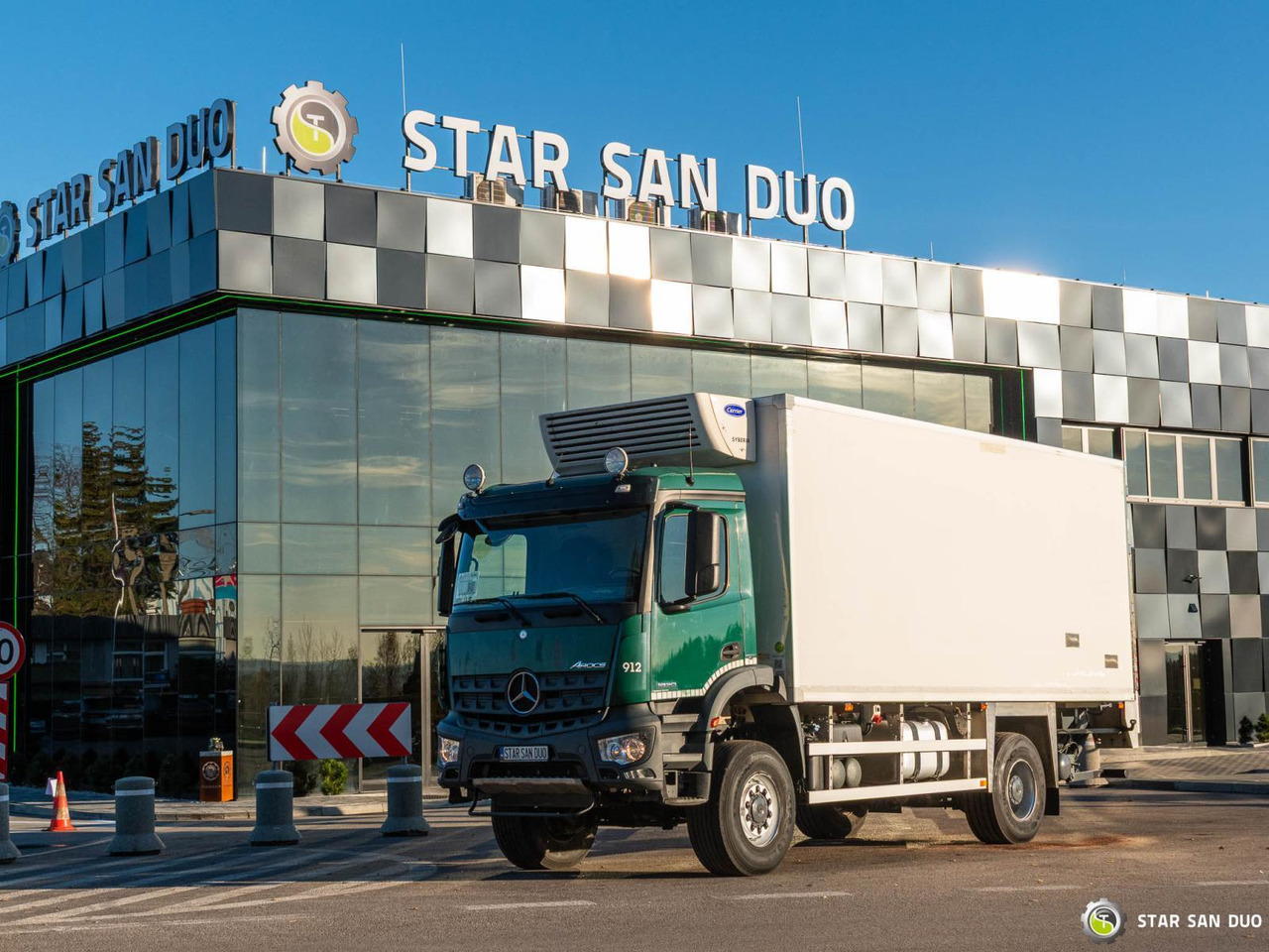 - Šasija kravas automašīna: foto 1 - Šasija kravas automašīna: foto 1