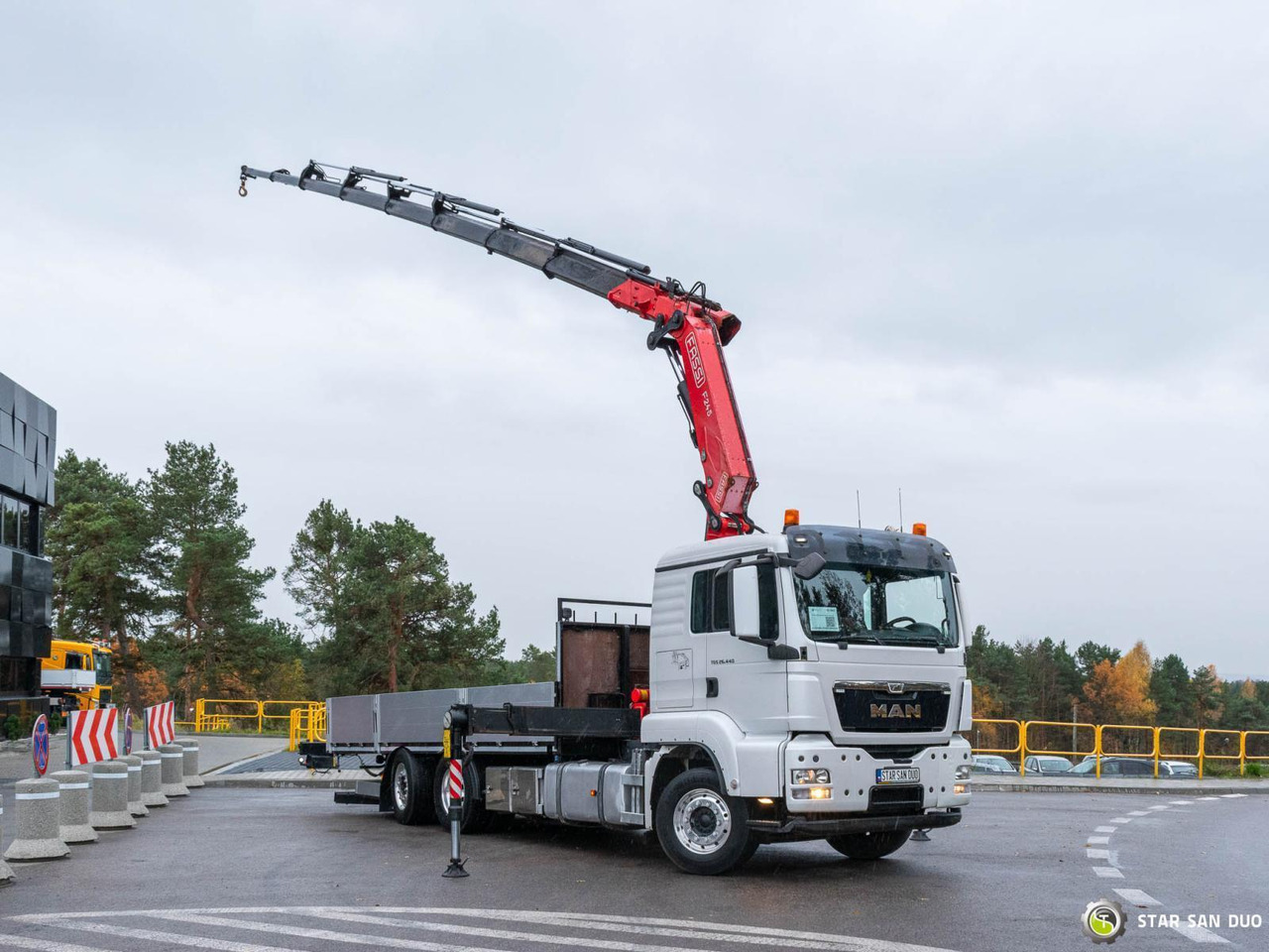 - Kravas auto ar manipulatoru: foto 4 - Kravas auto ar manipulatoru: foto 4