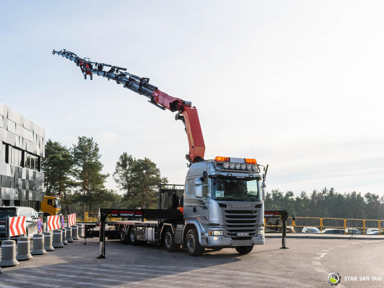 - Kravas auto ar manipulatoru: foto 2 - Kravas auto ar manipulatoru: foto 2