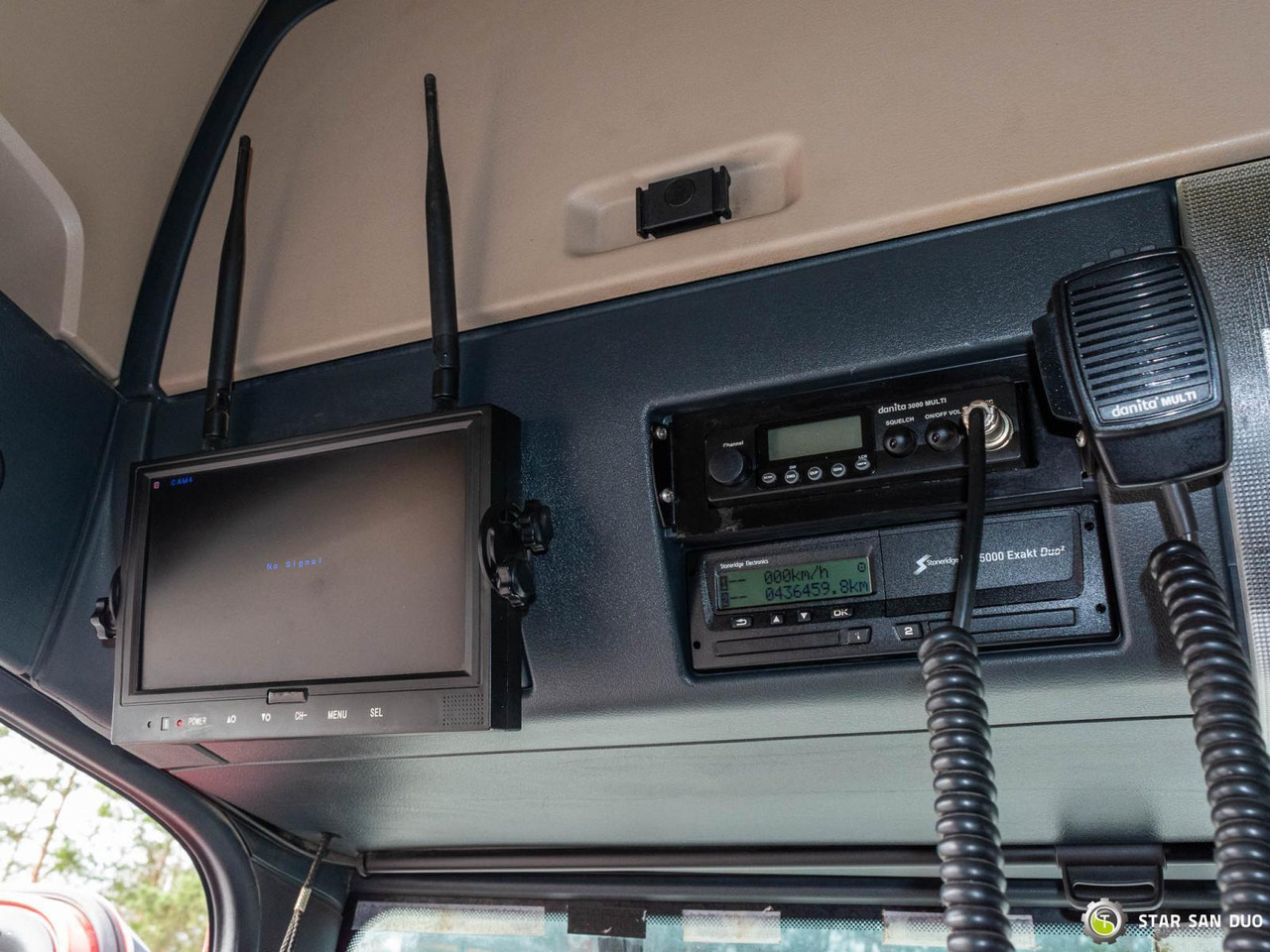 Kravas auto ar manipulatoru : foto 17