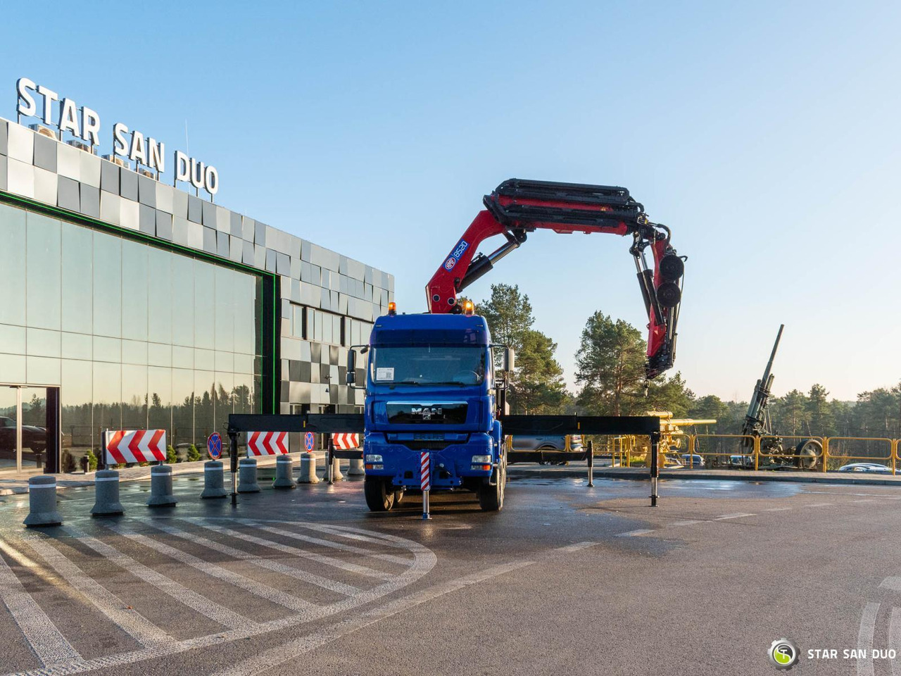 - Kravas auto ar manipulatoru: foto 4 - Kravas auto ar manipulatoru: foto 4