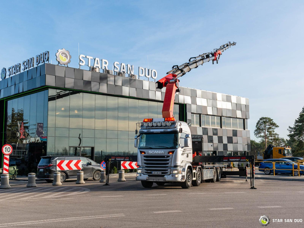 - Kravas auto ar manipulatoru: foto 5 - Kravas auto ar manipulatoru: foto 5