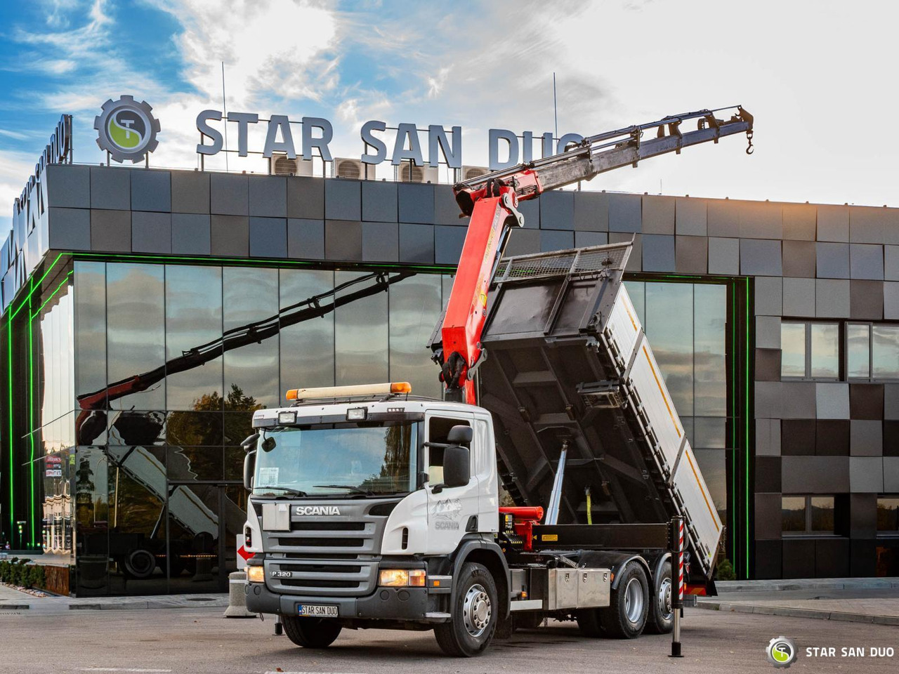 - Kravas automašīna pašizgāzējs: foto 1 - Kravas automašīna pašizgāzējs: foto 1