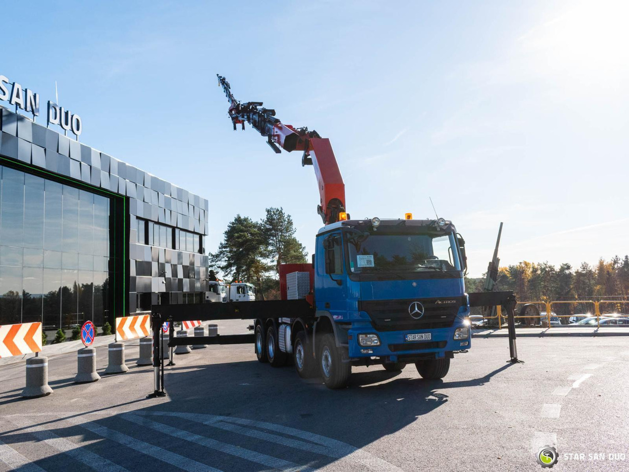 - Kravas auto ar manipulatoru: foto 4 - Kravas auto ar manipulatoru: foto 4