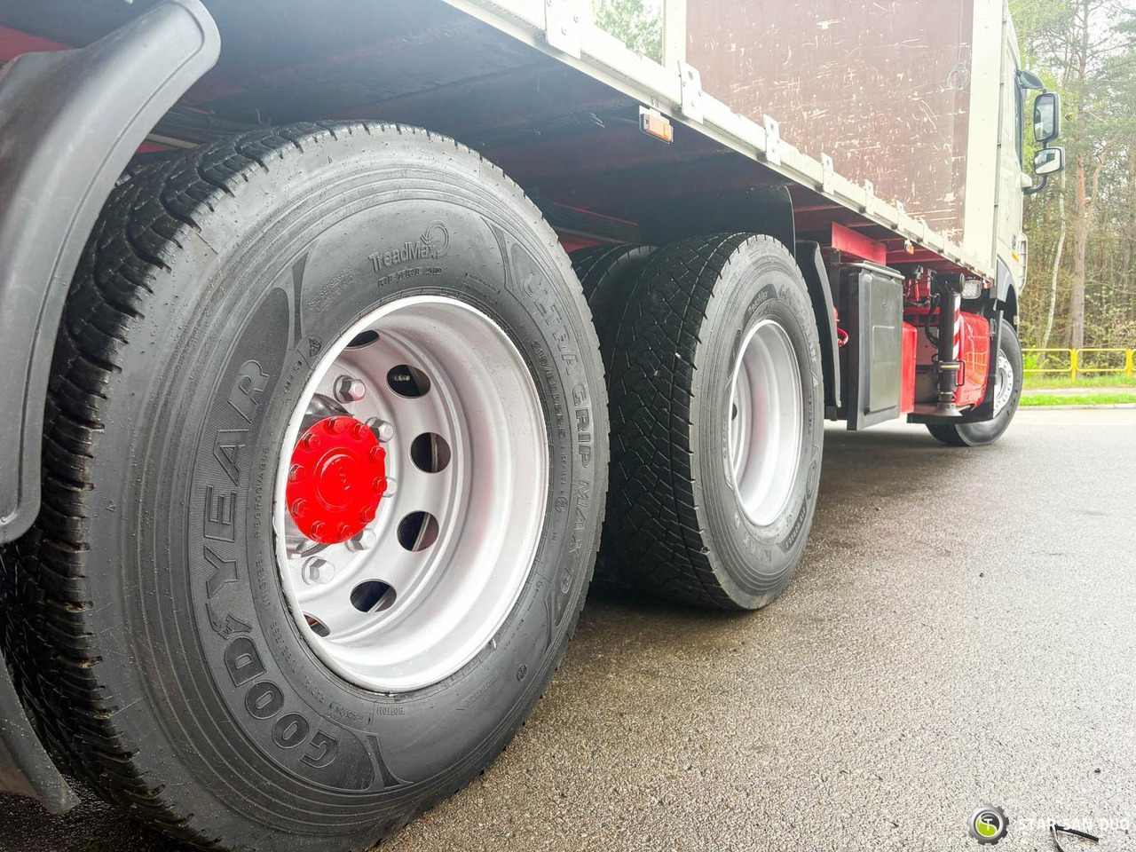 Kravas auto ar manipulatoru : foto 21 Kravas auto ar manipulatoru : foto 21