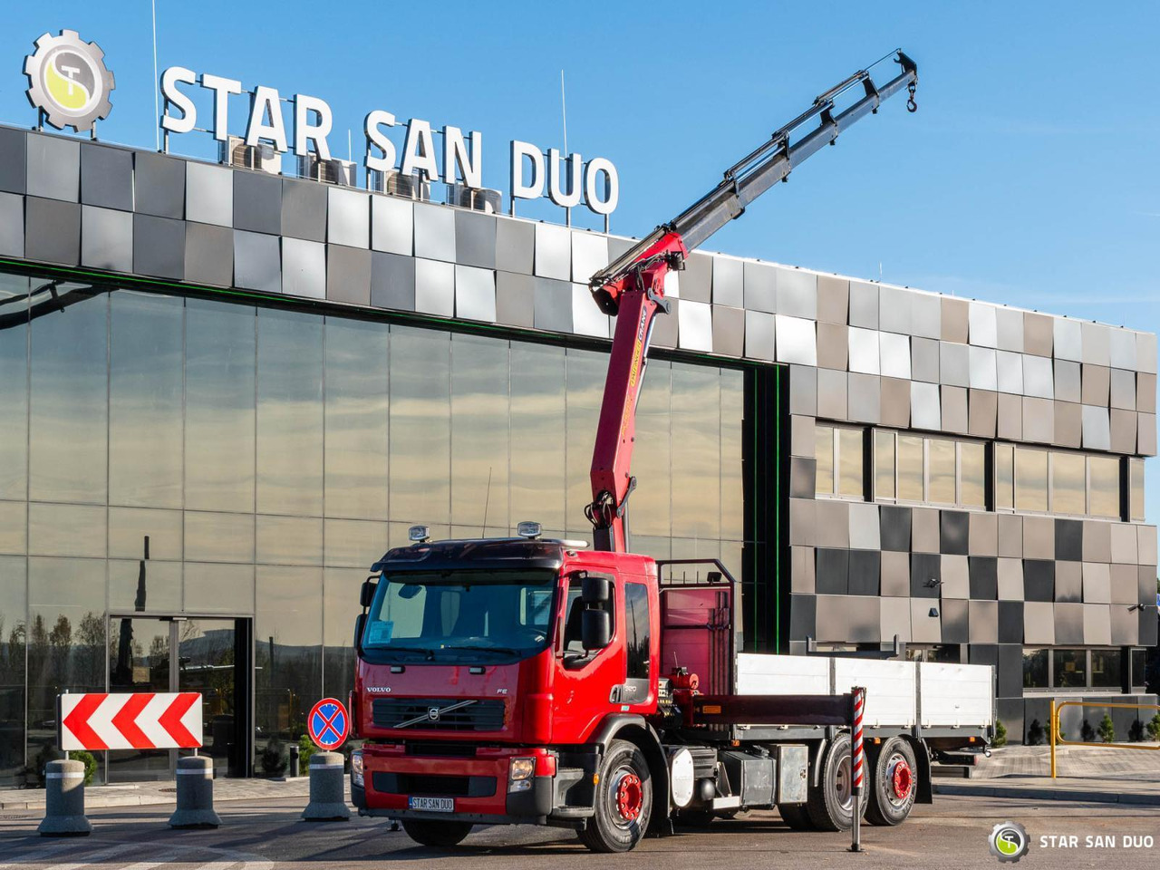 - Kravas auto ar manipulatoru: foto 4 - Kravas auto ar manipulatoru: foto 4